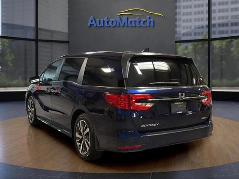 Used 2024 Honda Odyssey Touring image 8