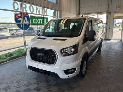 Used 2025 Ford Transit 350 XLT RWD image 3