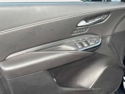 Used 2025 Cadillac XT4 Premium Luxury FWD image 14