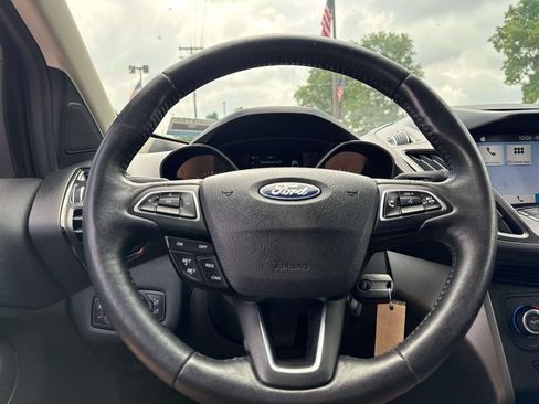 Used 2018 Ford Escape SEL FWD image 17