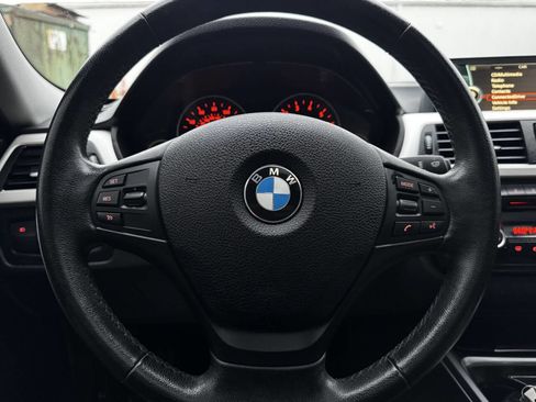 Used 2014 BMW 320i xDrive 320i xDrive AWD 4dr Sedan image 19