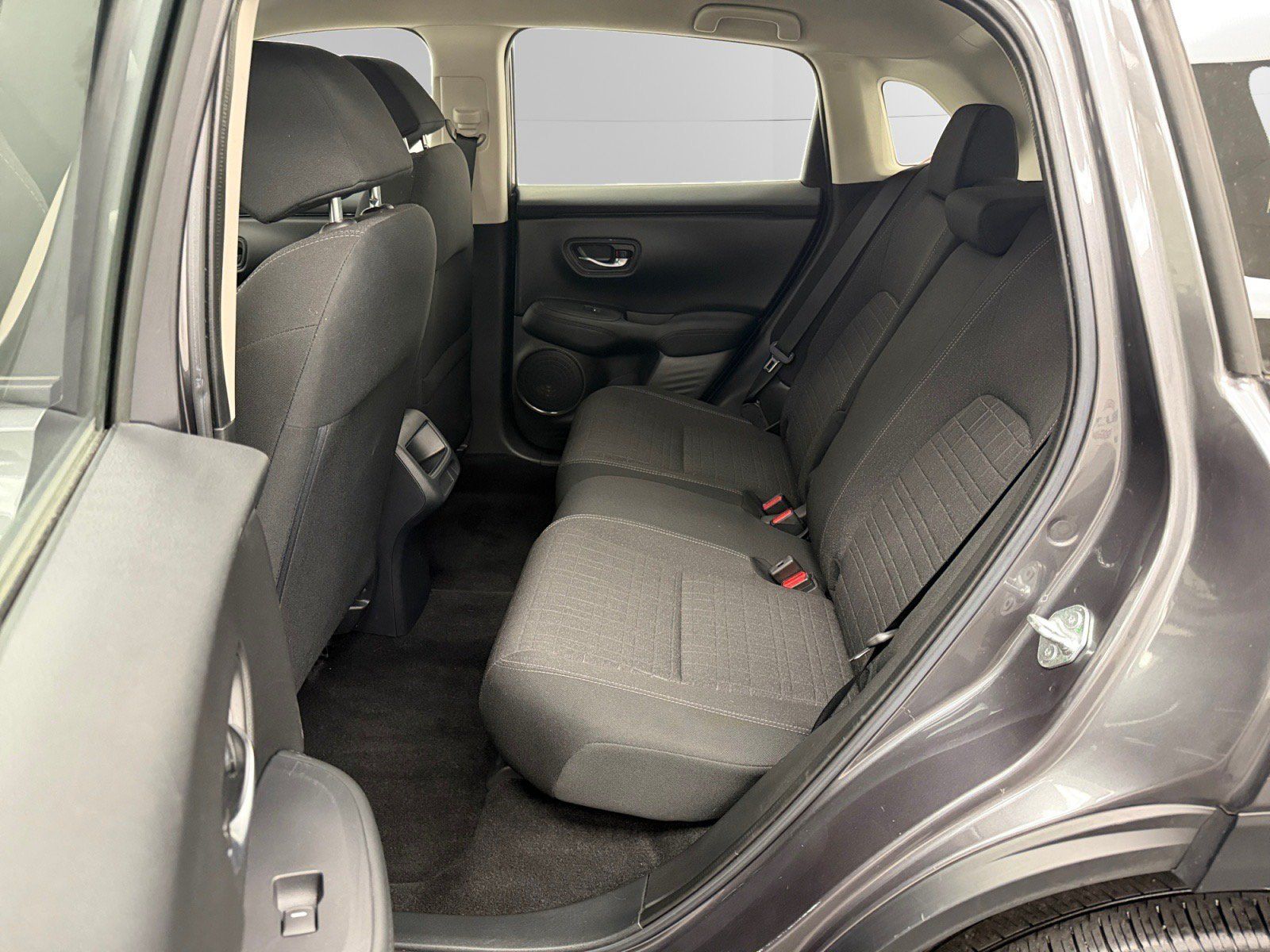 Used 2024 Honda HR-V LX image 13