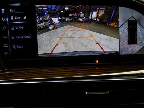 Used 2022 Cadillac Escalade ESV Sport Platinum w/ LPO, ONYX Package image 35