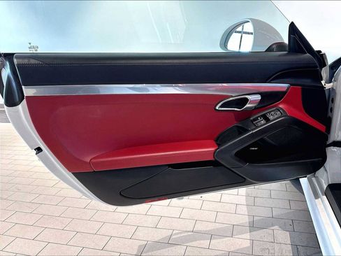 Used 2014 Porsche Boxster S RWD image 26