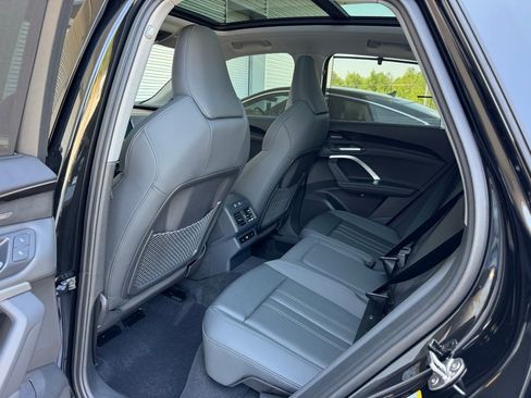 New 2025 Audi Q5 Prestige image 23