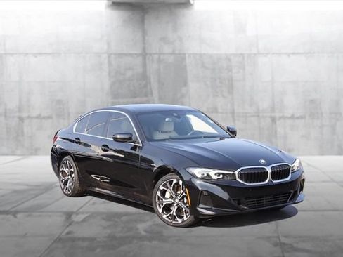 Used 2025 BMW 330i xDrive Sedan w/ Premium Package AWD/4WD image 2