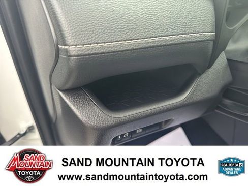 Used 2025 Toyota RAV4 XLE image 14