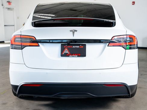 Used 2022 Tesla Model X Plaid image 7