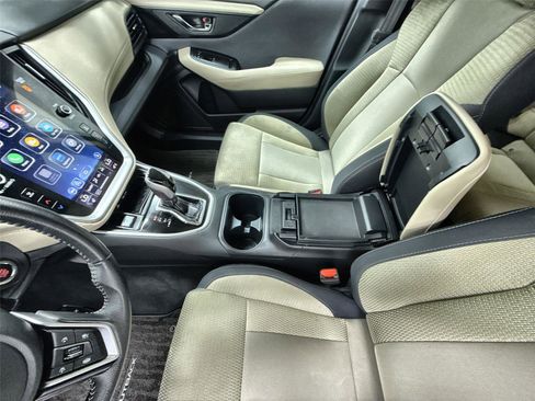 Used 2020 Subaru Outback Premium AWD/4WD image 17