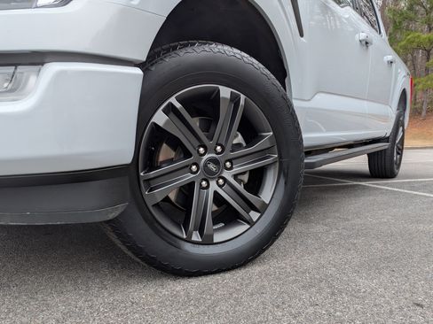 Used 2022 Ford F150 XLT w/ Equipment Group 302A High image 33