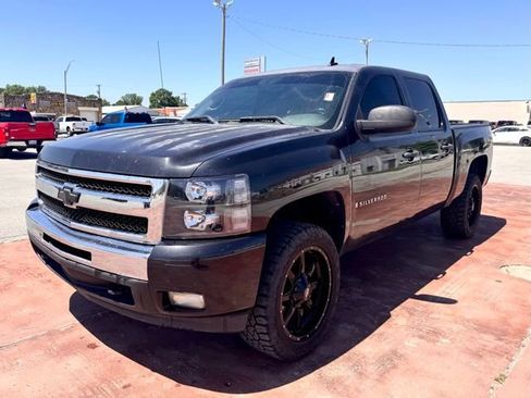 Used 2009 Chevrolet Silverado 1500 LT w/ Power Pack Plus AWD/4WD image 1