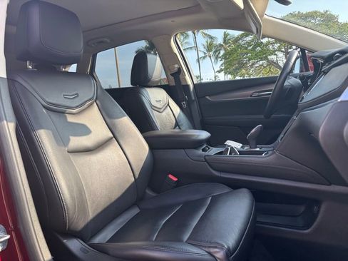 Used 2017 Cadillac XT5 Luxury image 9