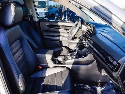 Used 2025 Honda CR-V EX-L image 21