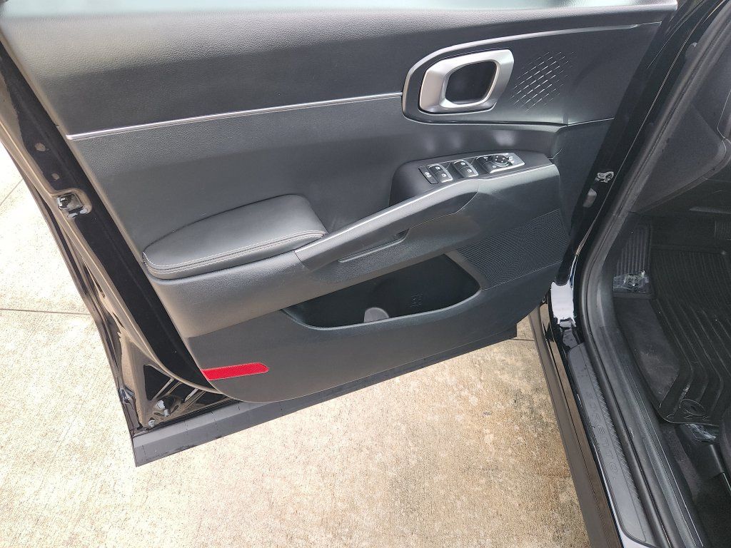 Used 2024 Kia Sorento S w/ Panoramic Sunroof Package FWD image 31