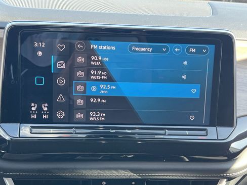 Used 2025 Volkswagen Atlas SE FWD image 26