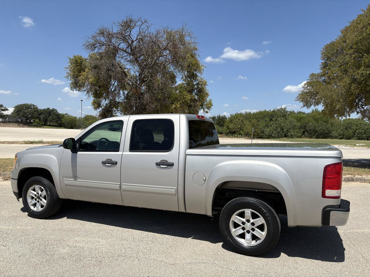 Used 2009 GMC Sierra 1500 SLE w/ Power Pack Plus RWD image 16