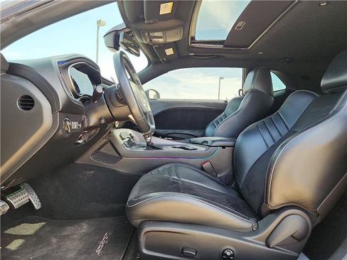 Used 2023 Dodge Challenger SRT Hellcat w/ Driver Convenience Group RWD image 10