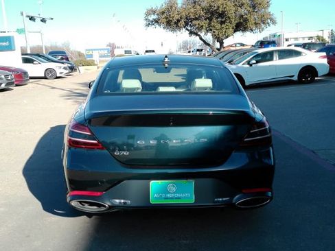Used 2025 Genesis G70 2.5T image 7