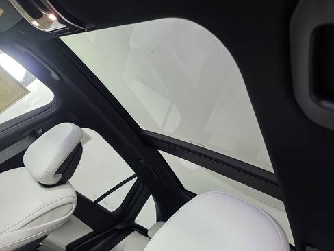 New 2026 Mercedes-Benz GLC 300 image 9