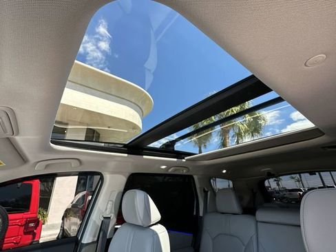 Used 2023 Honda Pilot Touring image 30