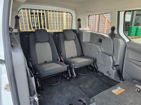 Used 2020 Ford Transit Connect XL image 33