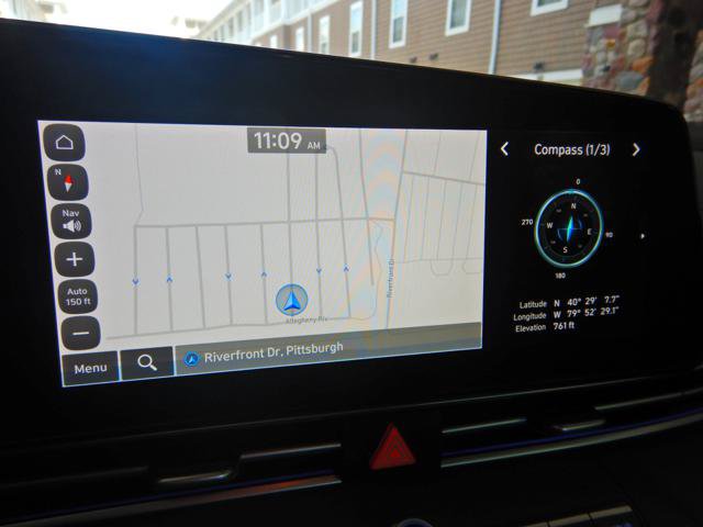 Used 2025 Hyundai Elantra SEL FWD image 11