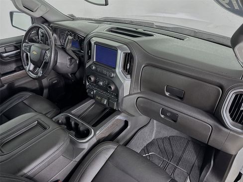 Used 2019 Chevrolet Silverado 1500 LTZ w/ LTZ Premium Package image 32