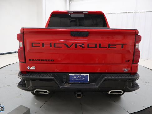 Used 2024 Chevrolet Silverado 1500 LT Trail Boss w/ Convenience Package II image 4