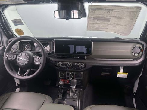 New 2026 Jeep Gladiator Mojave image 21