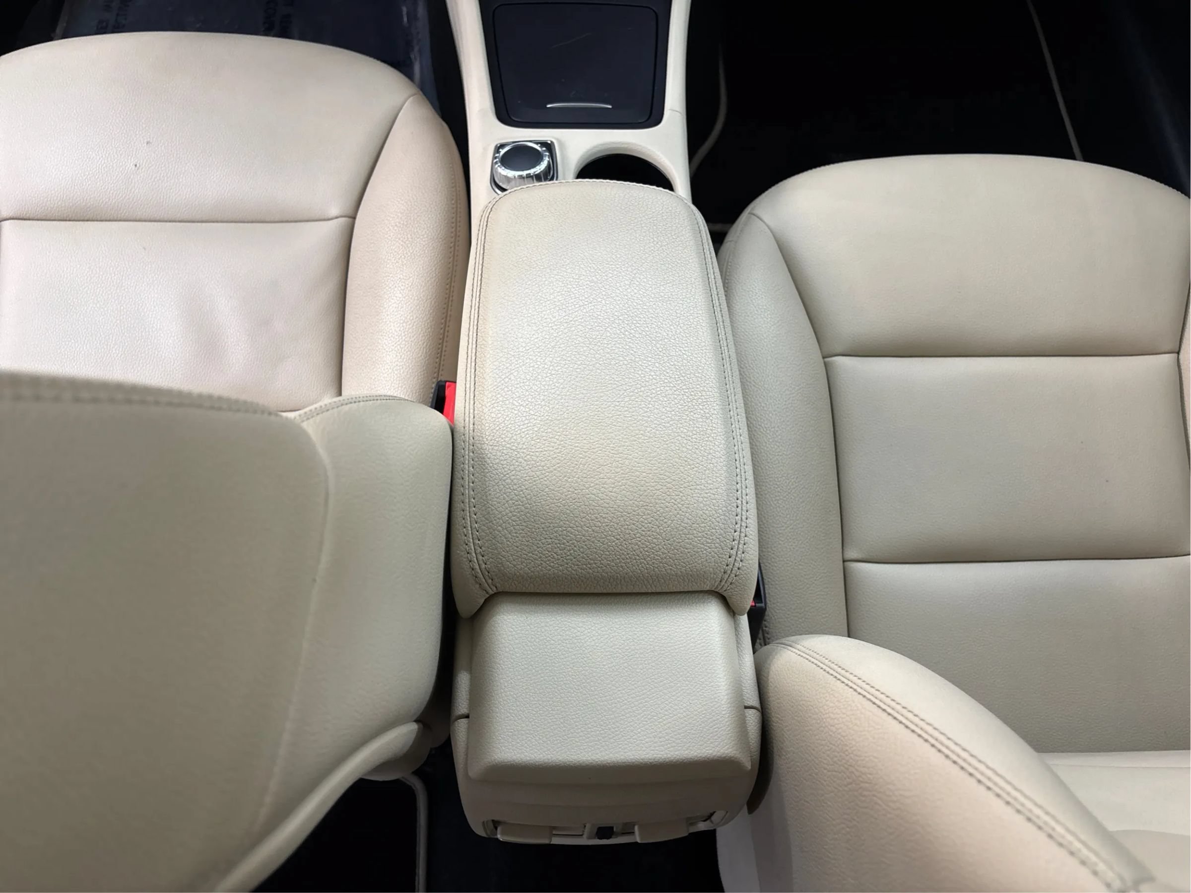 Used 2015 Mercedes-Benz GLA 250 4MATIC image 22