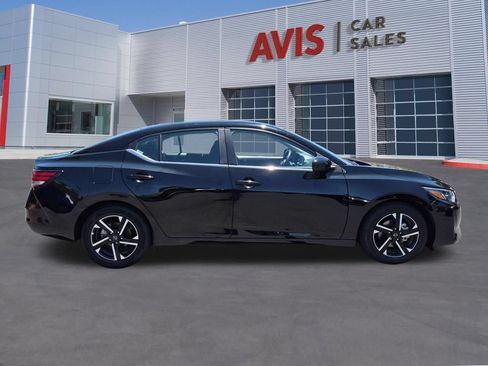Used 2025 Nissan Sentra SV FWD image 5