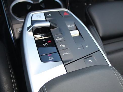 Used 2025 BMW X1 xDrive28i w/ Technology Package image 15