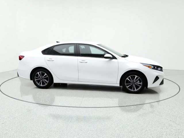 Certified 2023 Kia Forte LXS w/ LXS Technology Package FWD image 7