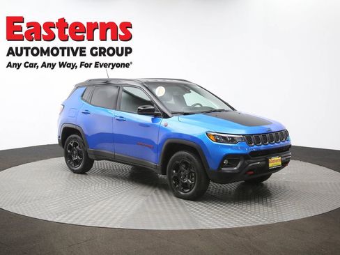 Used 2023 Jeep Compass Trailhawk AWD/4WD image 49