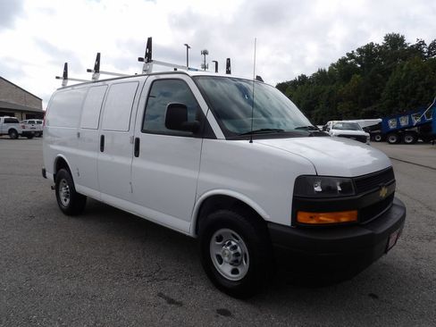 Used 2020 Chevrolet Express 2500 w/ Driver Convenience Package RWD image 10