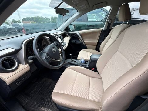 Used 2013 Toyota RAV4 LE FWD image 11