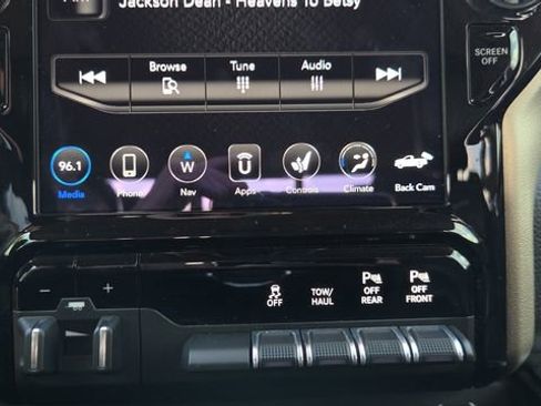 Used 2021 RAM 1500 Laramie image 35