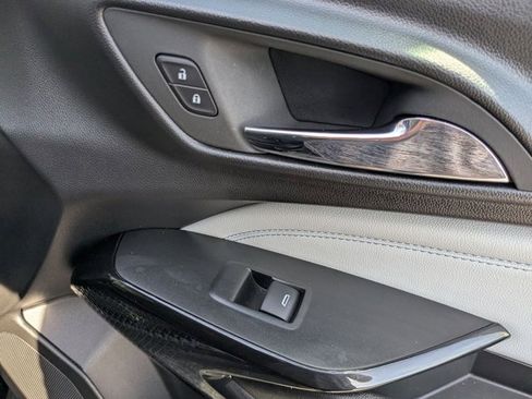 Used 2025 Chevrolet Trax LT w/ LT Convenience Package image 31