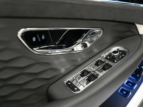 Used 2025 Bentley Continental GT Speed AWD/4WD image 19