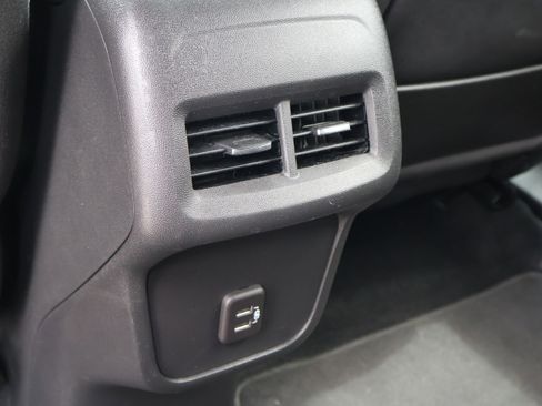 Used 2022 GMC Terrain SLE w/ Driver Convenience Package FWD image 18