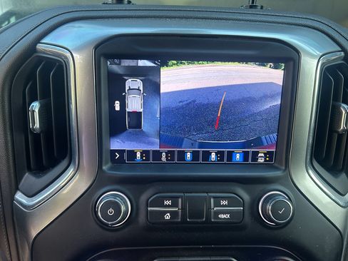 Used 2021 Chevrolet Silverado 2500 LTZ w/ LTZ Plus Package AWD/4WD image 30