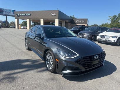 Certified 2023 Hyundai Sonata SEL w/ Preferred Accessory Package