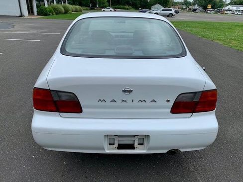 Used 1996 Nissan Maxima GLE FWD image 15