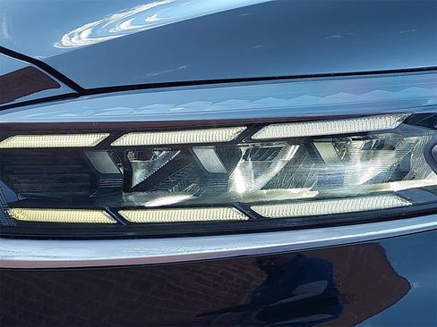 Certified 2022 Kia Forte GT image 35