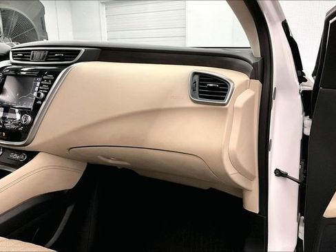 Used 2022 Nissan Murano Platinum w/ Cargo Package AWD/4WD image 19