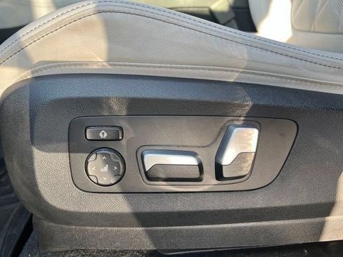 Used 2024 BMW X5 sDrive40i w/ Parking Assistance Package RWD image 22