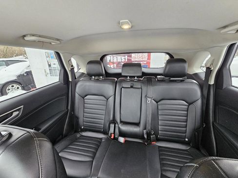 Used 2020 Ford Edge SEL w/ Cold Weather Package image 17
