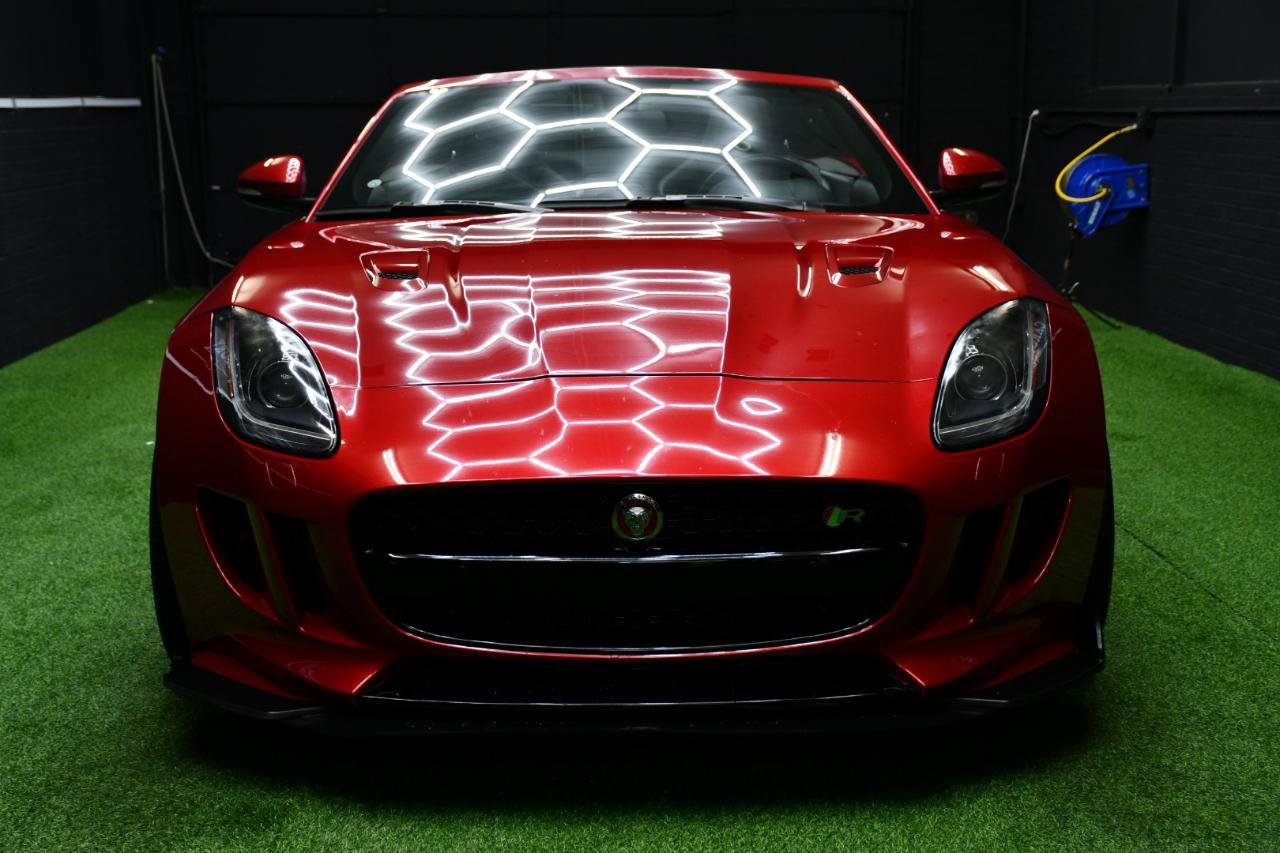 Used 2016 Jaguar F-TYPE R AWD/4WD image 11