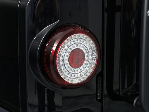 Used 2025 INEOS Grenadier Fieldmaster Edition image 18