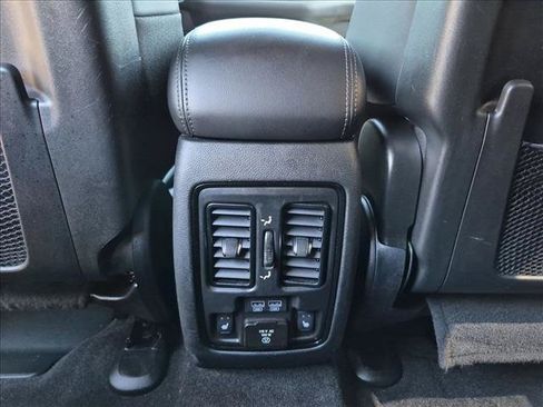 Used 2022 Dodge Durango GT RWD image 16